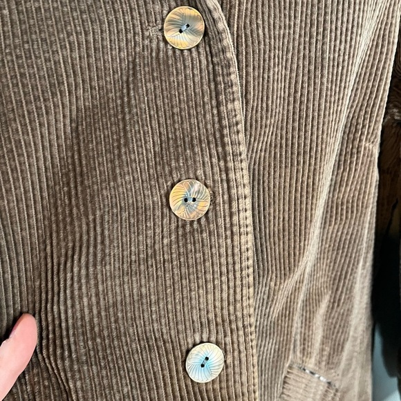 J. Jill Pleated Corduroy Velvet Collar Shirt Chore Coat - Picture 9 of 12